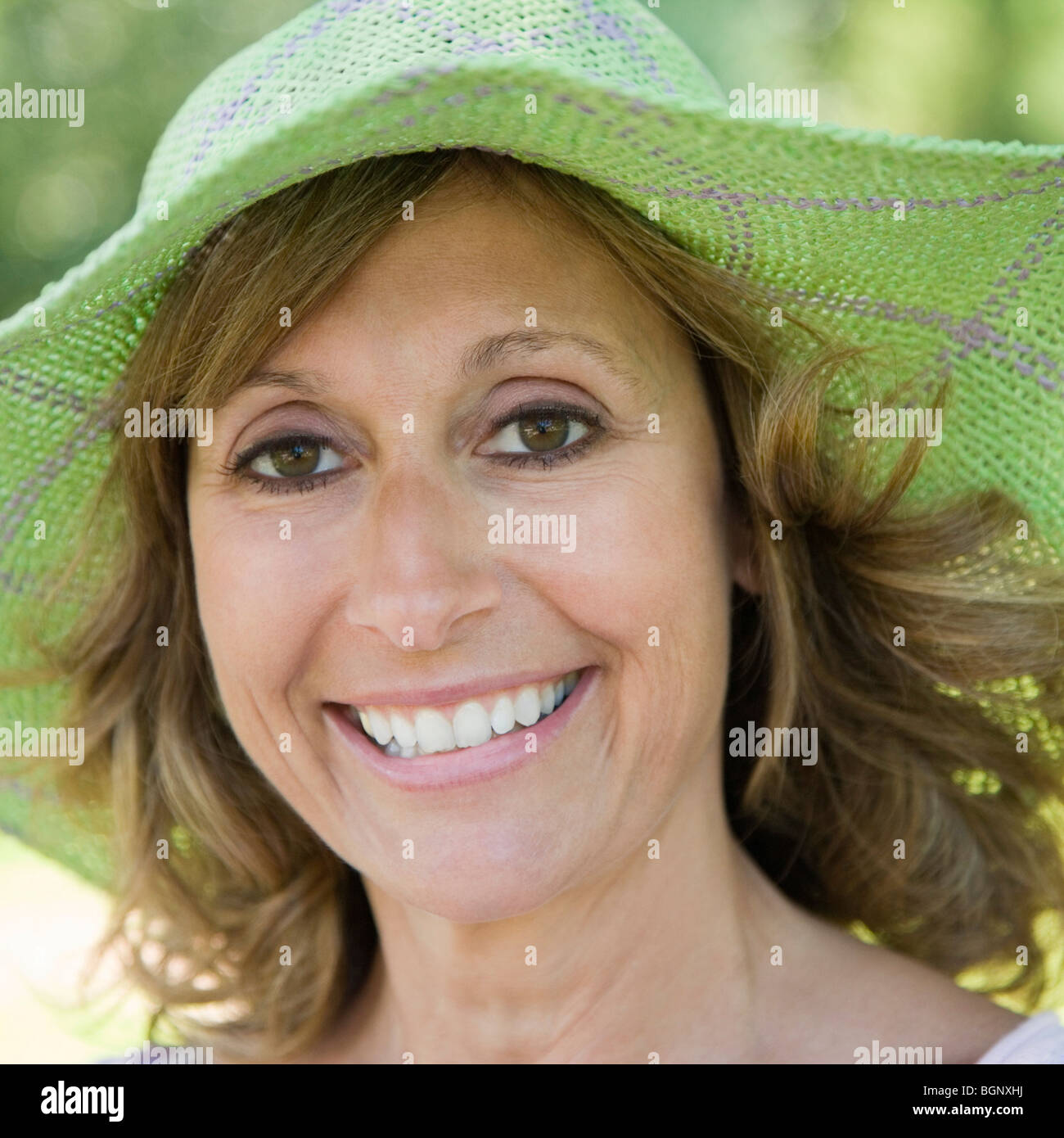 Portrait of a mature woman smiling Stock Photo - Alamy