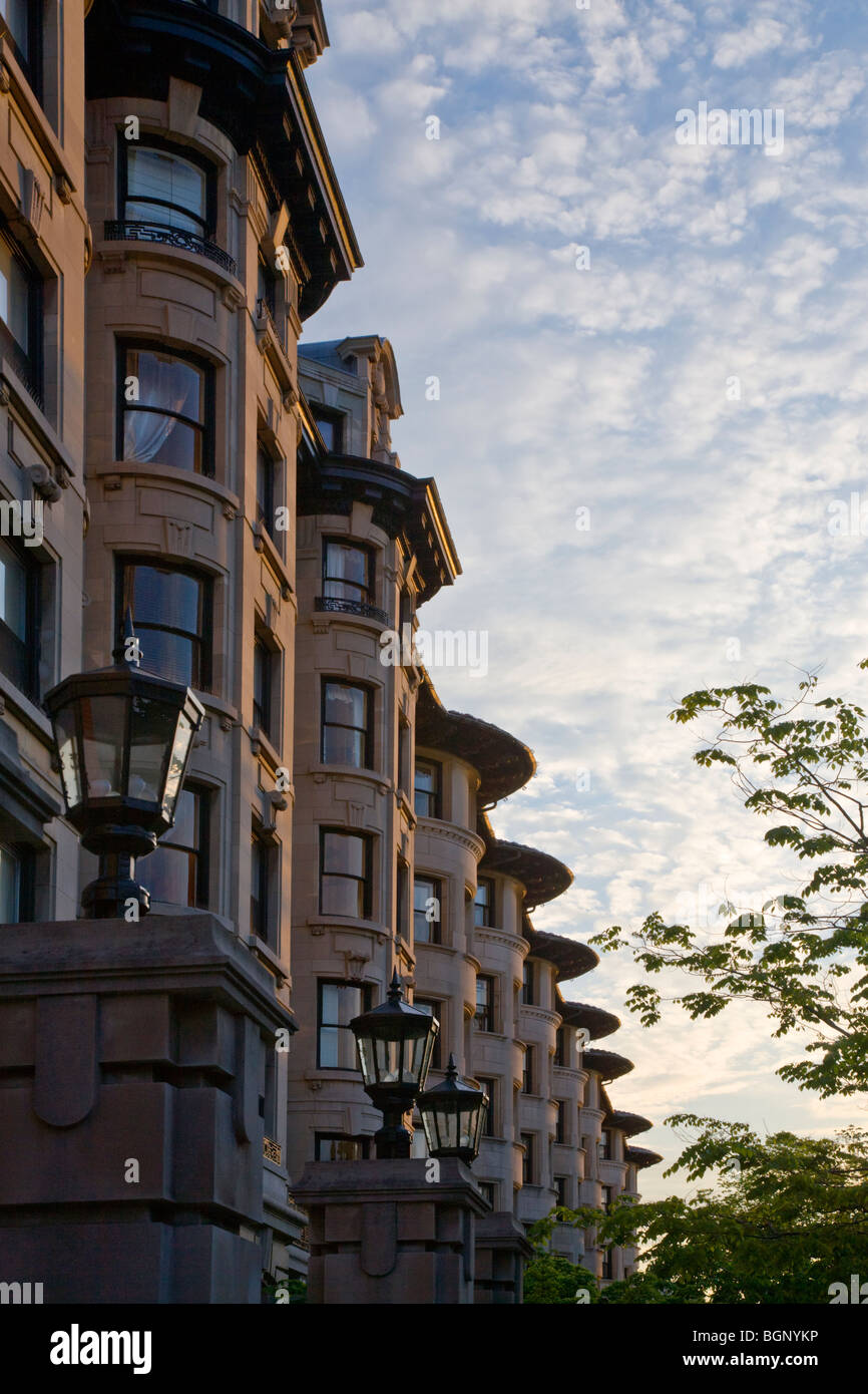 Commonwealth Avenue High Resolution Stock Photography and Images Alamy