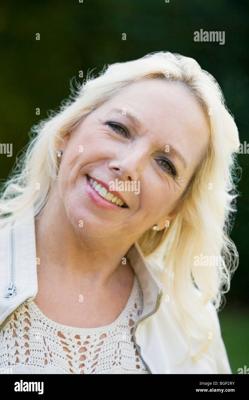 Mature smiling woman beauty hi-res stock photography and images - Alamy
