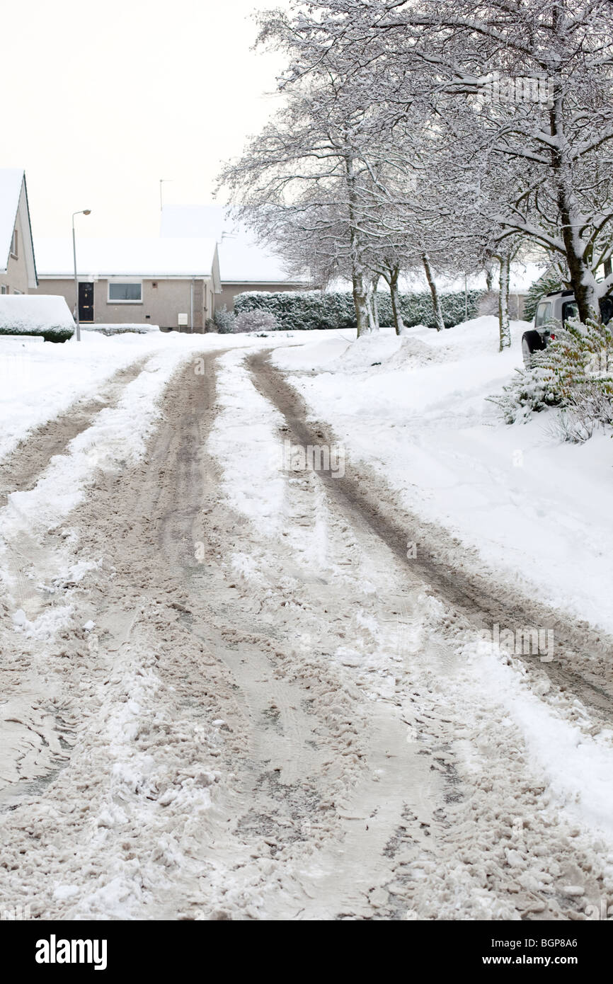 A Snowy Street in Aberdeen Stock Photo Alamy