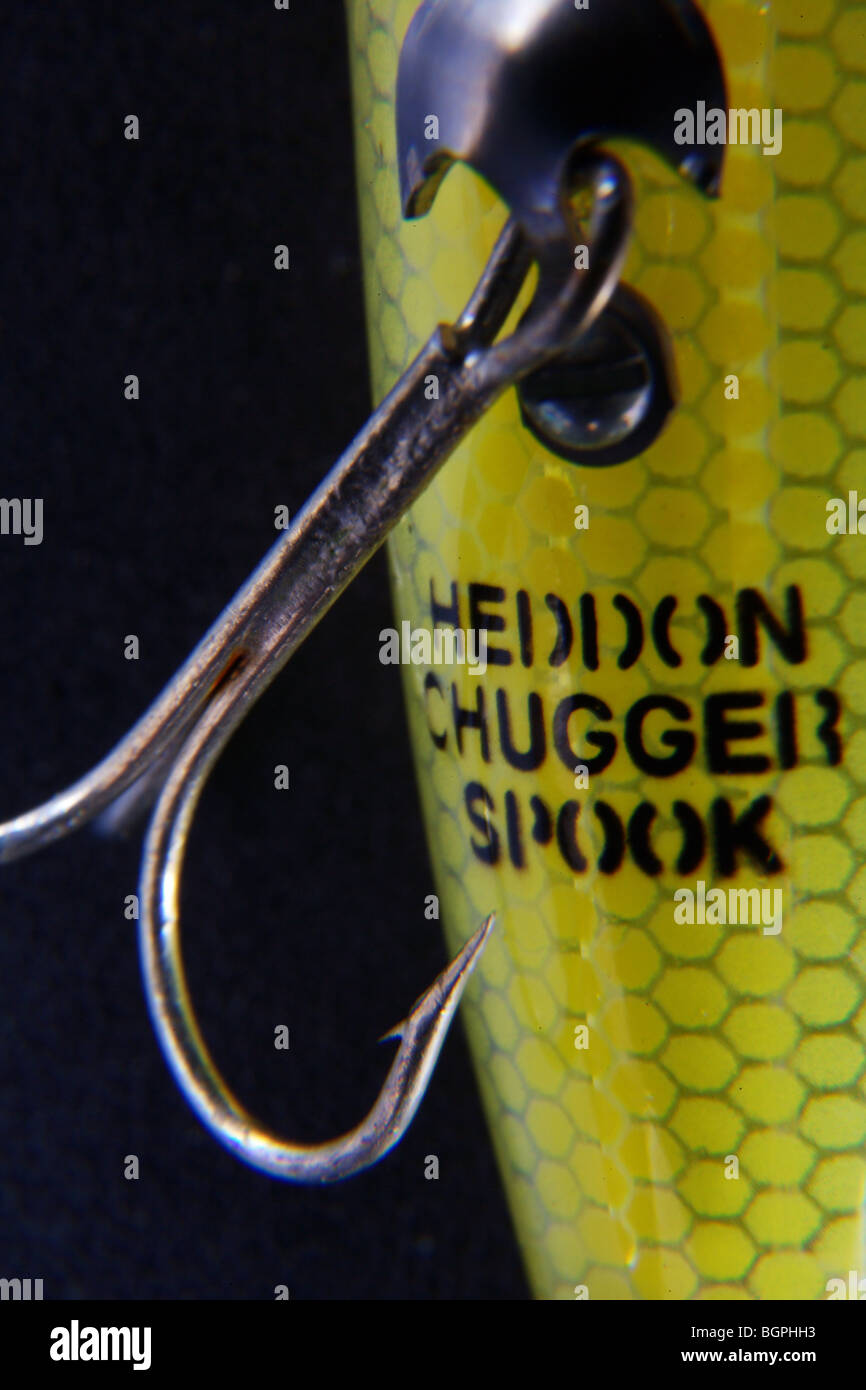 CLOSE UP FISH EYE VIEW HEDDON CHUGGER SPOOK TOPWATER BASS LURE MACRO HOOKS Stock Photo