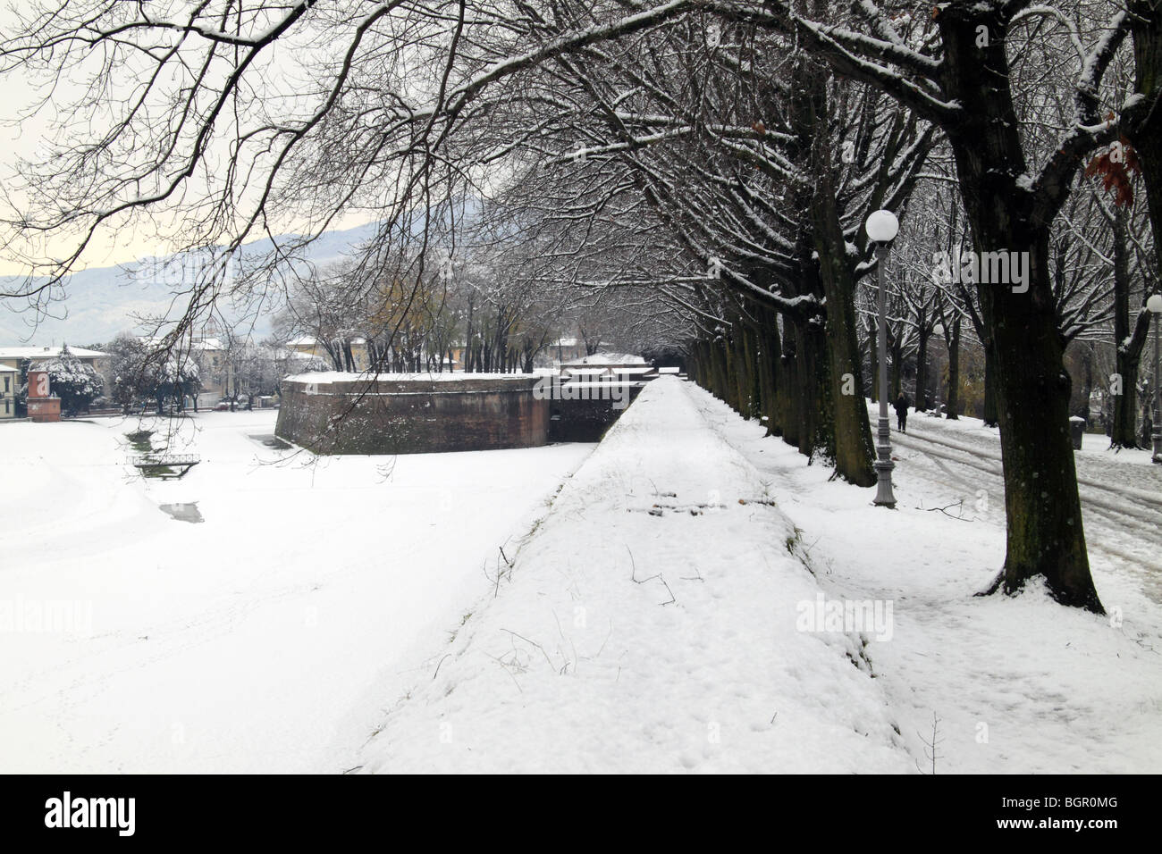 Snow in Lucca Stock Photo Alamy