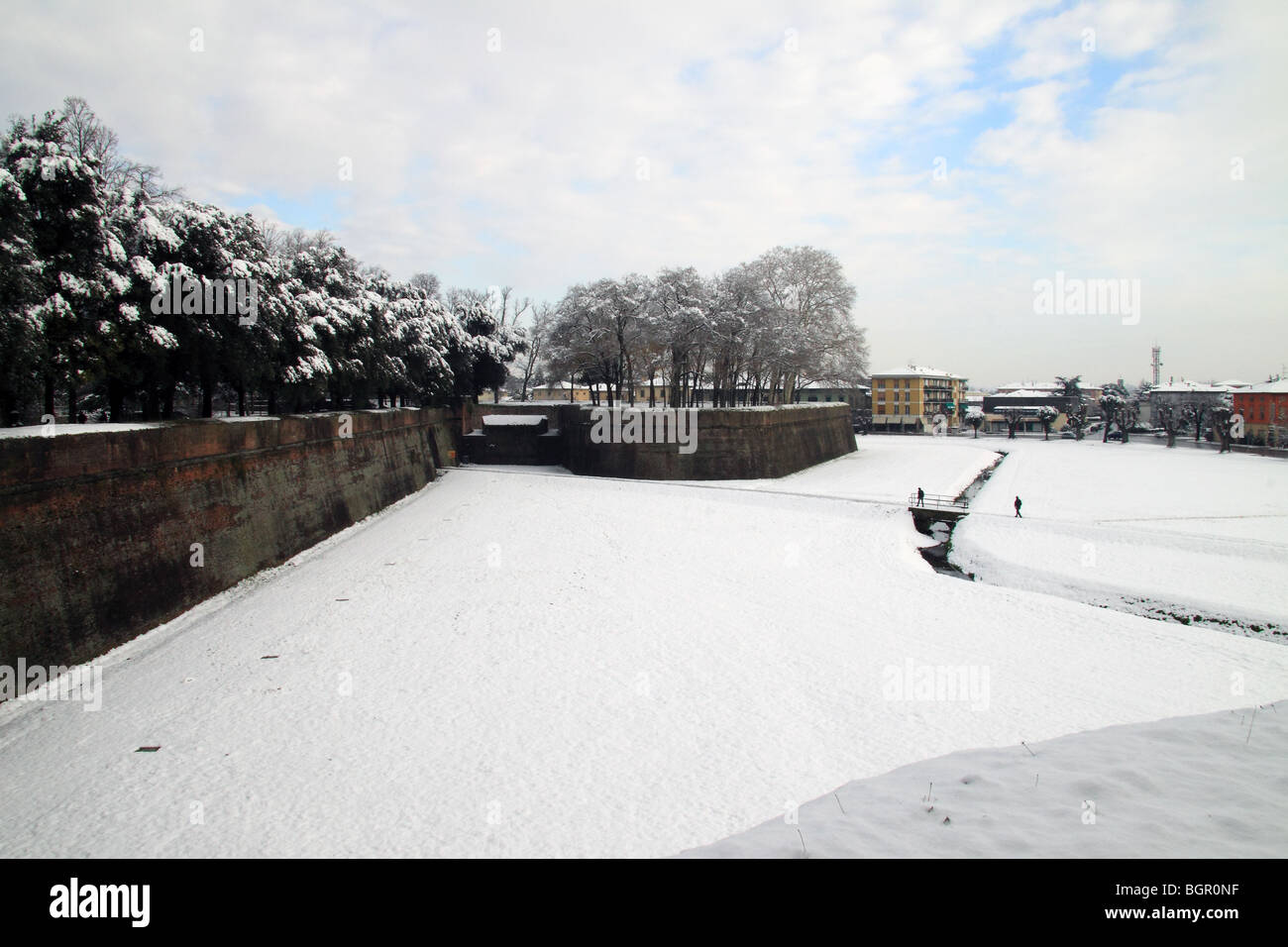Snow in Lucca Stock Photo Alamy