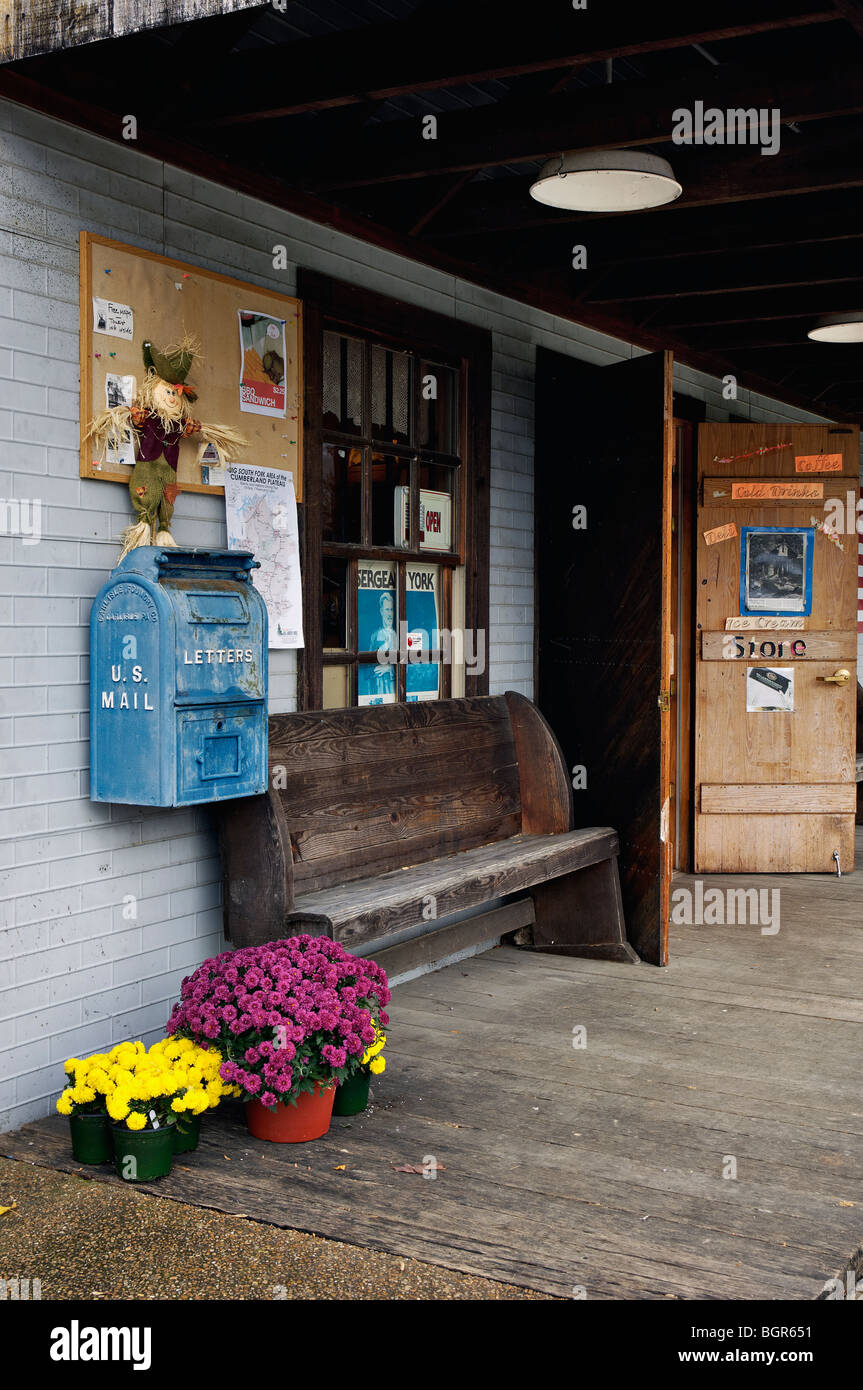 The Porch at the Wolf River Post Office and Center in Pall Mall, Tennessee Stock Photo