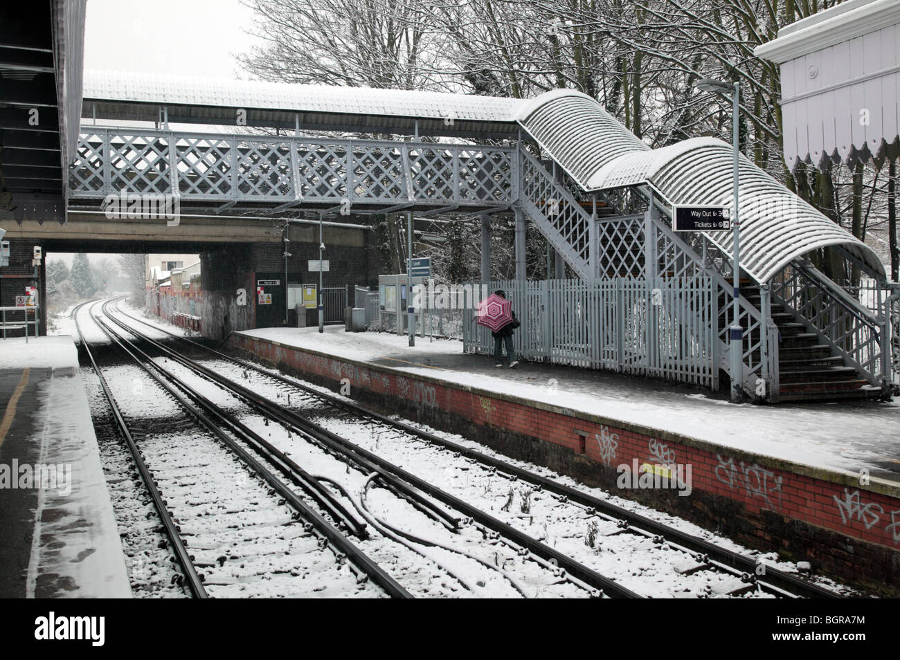 View of Laydwell Station on a day of travel disruption due to heavy snow-fall. Stock Photo