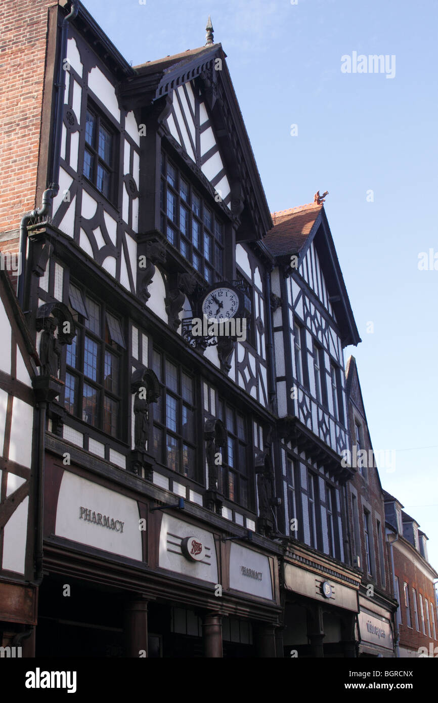 Winchester shops high street hi-res stock photography and images - Alamy