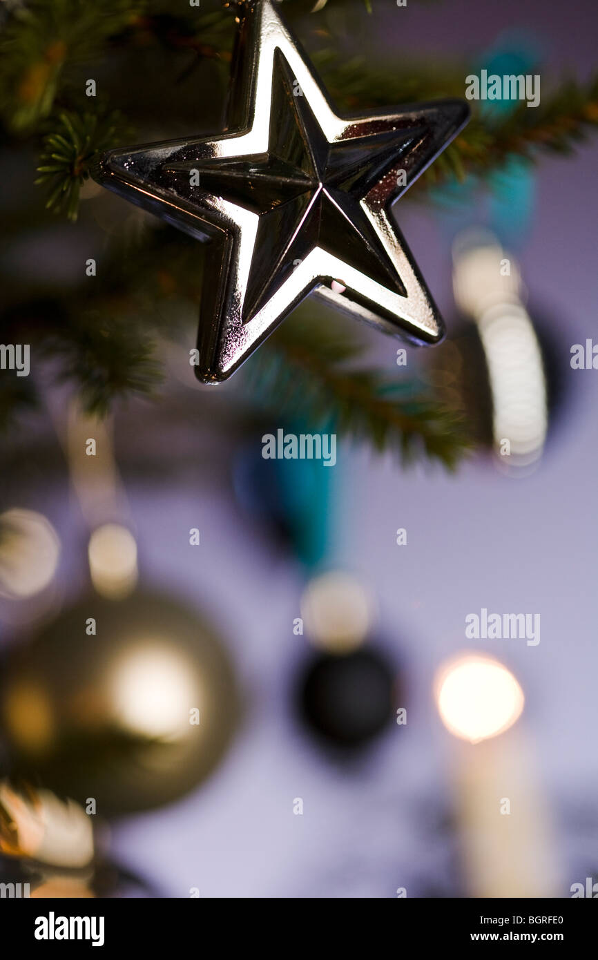 A close-up of a decorated Christmas tree Stock Photo - Alamy
