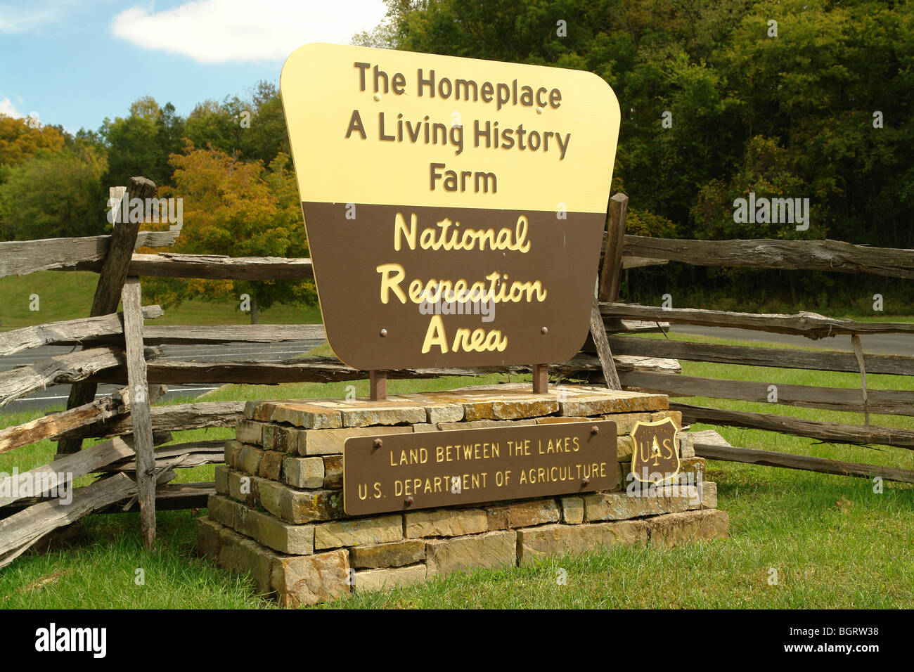 AJD62849, Land Between the Lakes, KY, Kentucky, NRA, The Homeplace A Living History Farm, entrance sign Stock Photo
