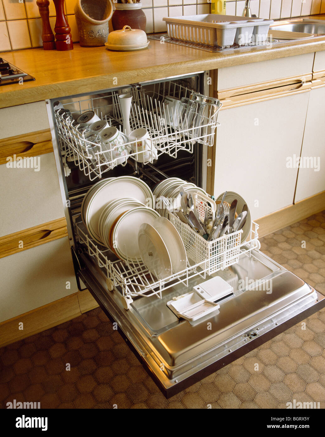 Fully loaded dishwasher Stock Photo Alamy
