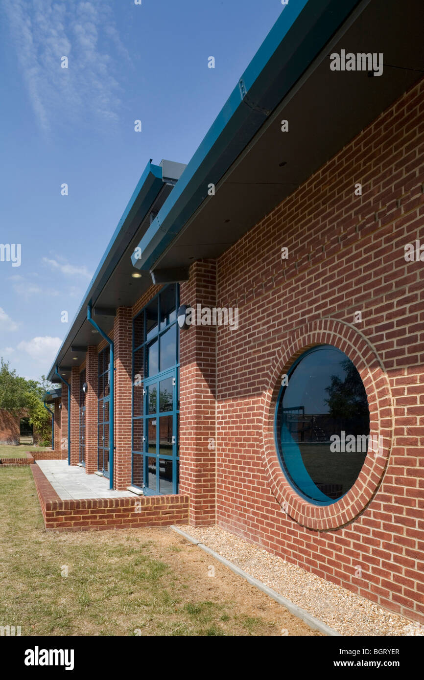 MALTMANS GREEN SCHOOL SWIMMING POOL, CHALFONT ST PETER, UNITED KINGDOM