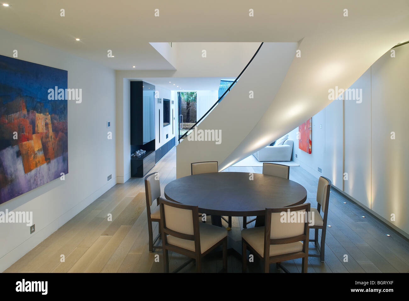 Painting house uk hires stock photography and images Alamy