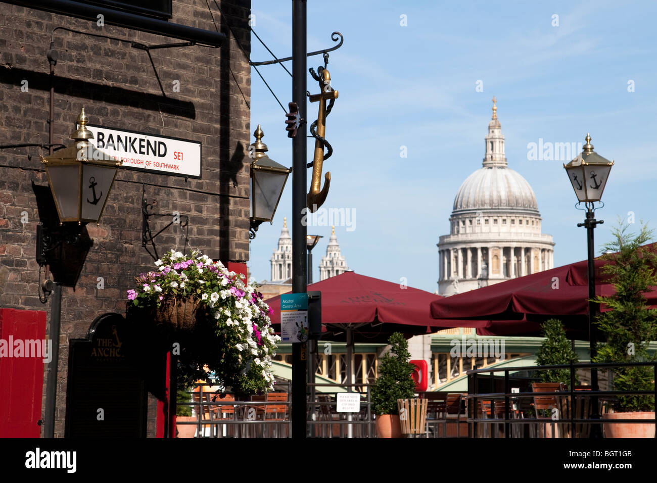 Pub on the Southbank overlooking St Paul's Cathedral, London Stock Photo