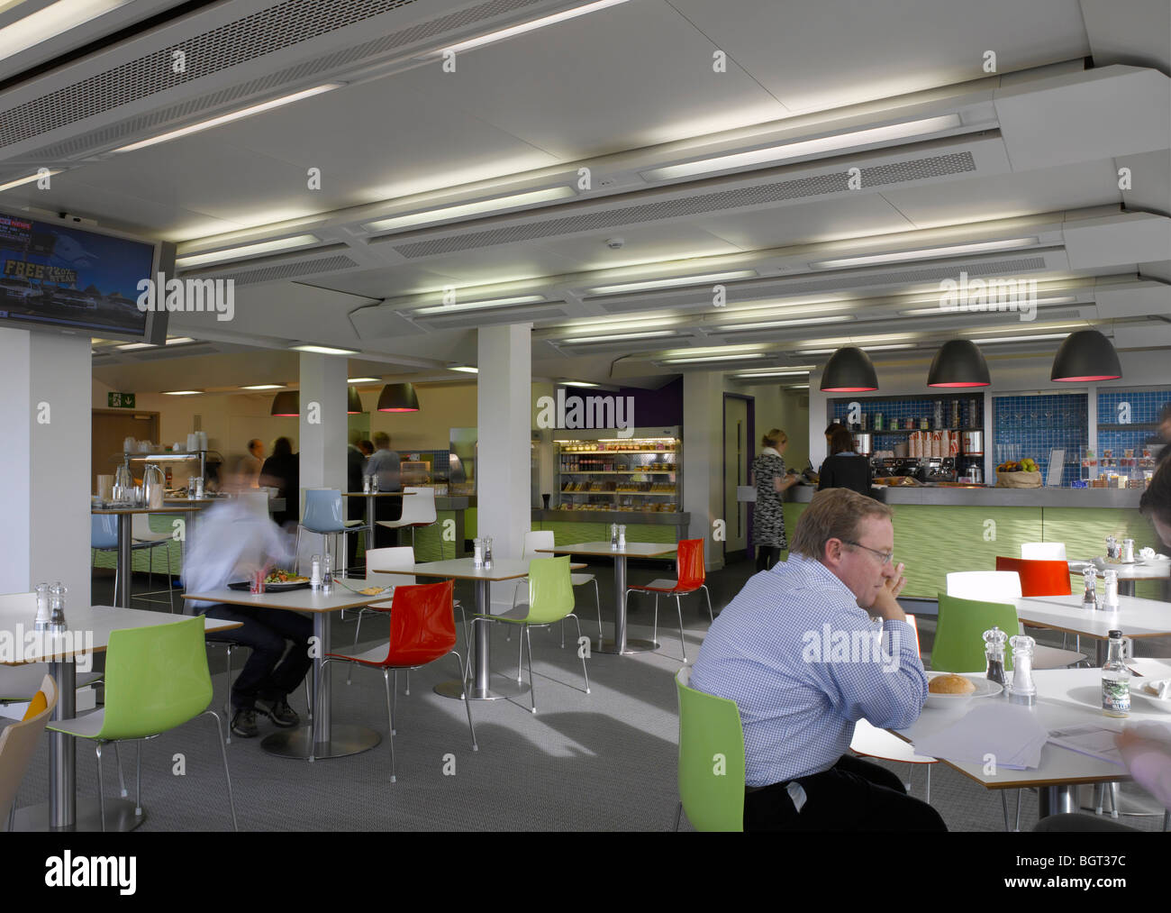 Contemporary office interior hi-res stock photography and images - Alamy