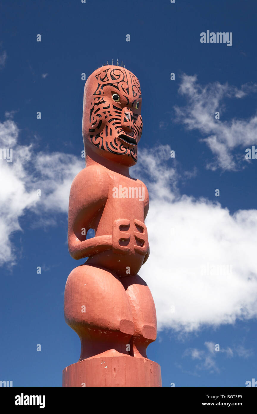 Maori Carving at Kapu-te-Rangi (Toi's Pa), Historic Pa Site, Whakatane, Bay of Plenty, North Island, New Zealand Stock Photo
