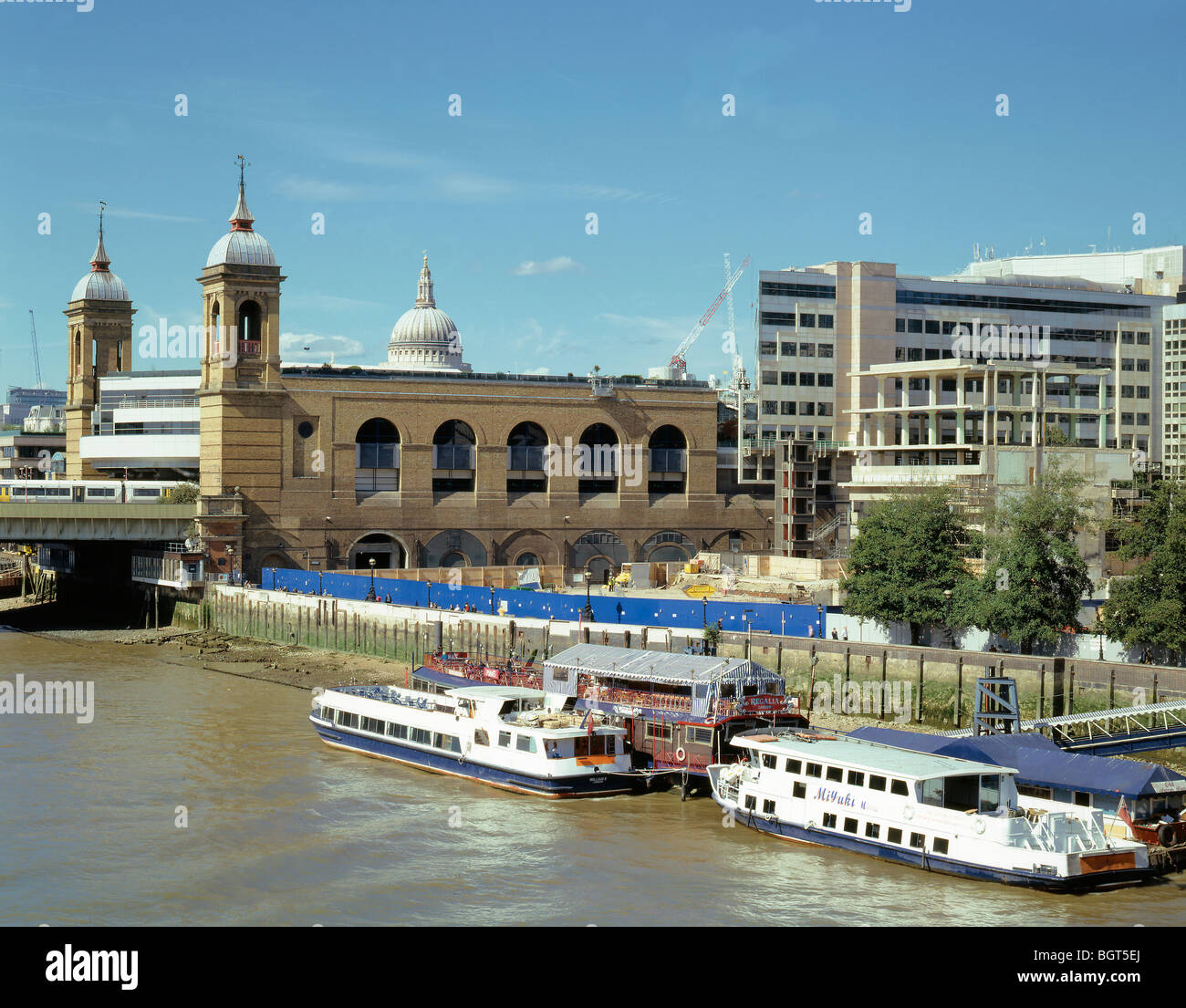 Swan lane hires stock photography and images Alamy