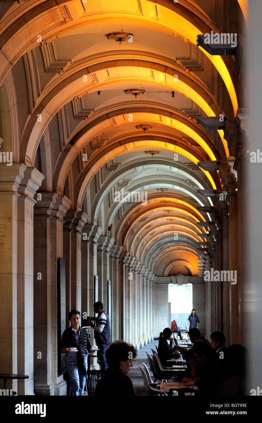 dining in gpo cloisters melbourne victoria australia Stock Photo