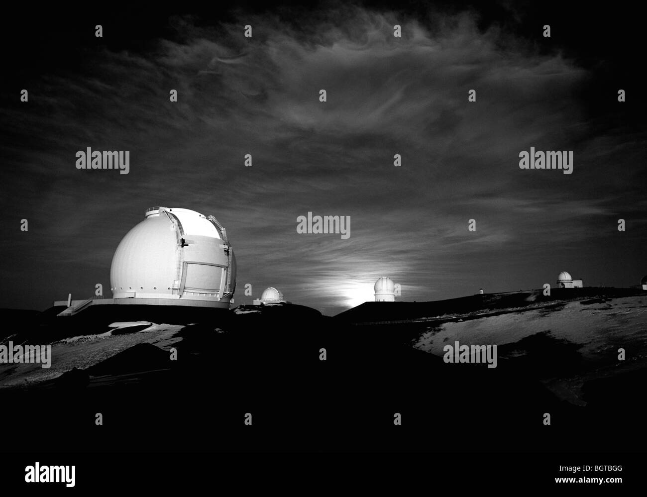 Keck observatory at night hi res stock photography and images Alamy
