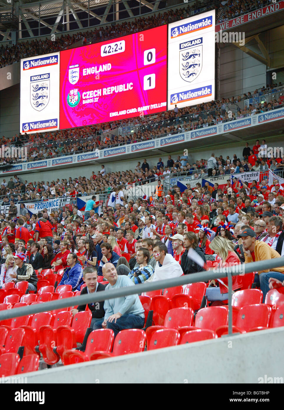 Empire stadium wembley hi-res stock photography and images - Alamy