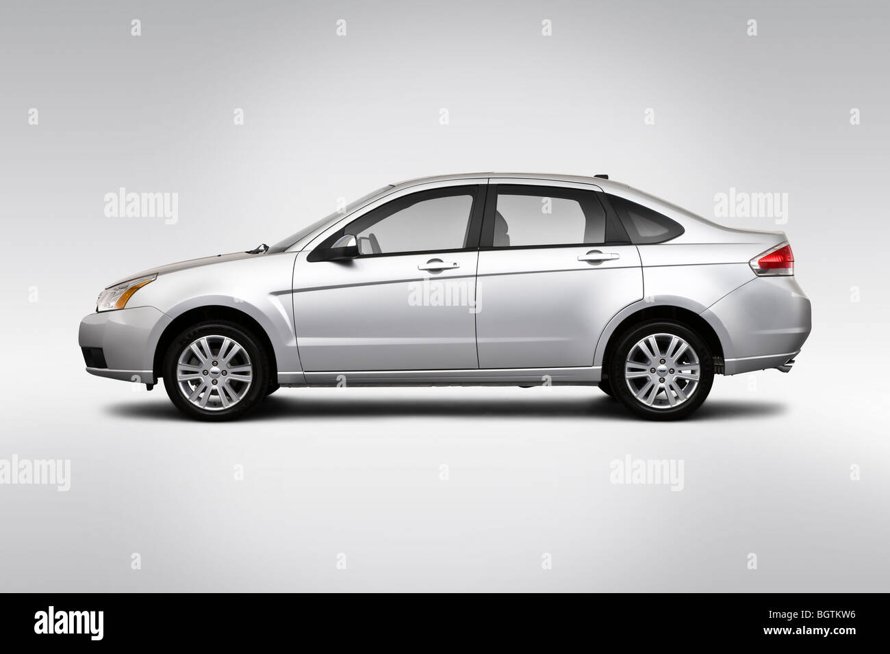 Ford automobile family hi-res stock photography and images - Alamy