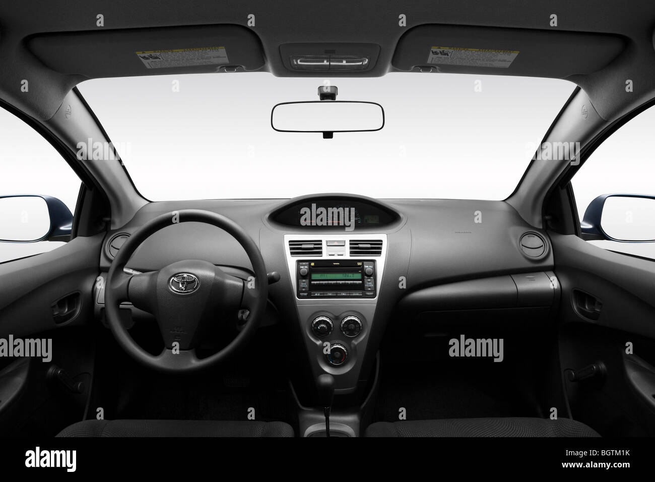 Toyota yaris 2010 hi-res stock photography and images - Alamy