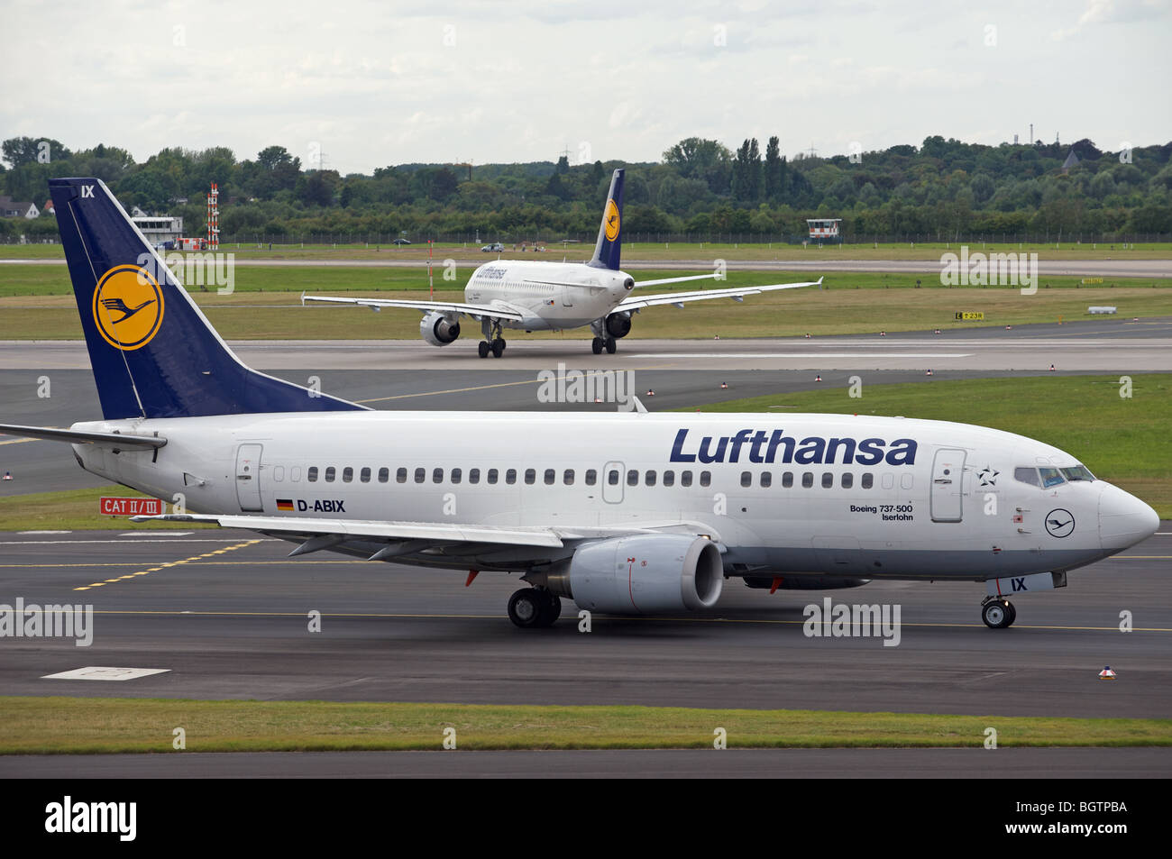 Boeing a319 hi-res stock photography and images - Alamy
