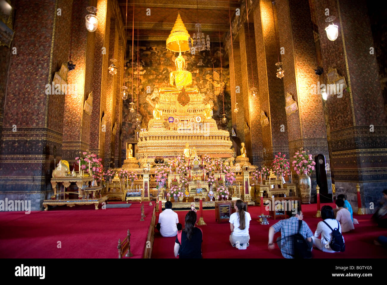 Buddhist Shrine Temple, Praying and Ordination Hall at Wat Pho Stock Photo