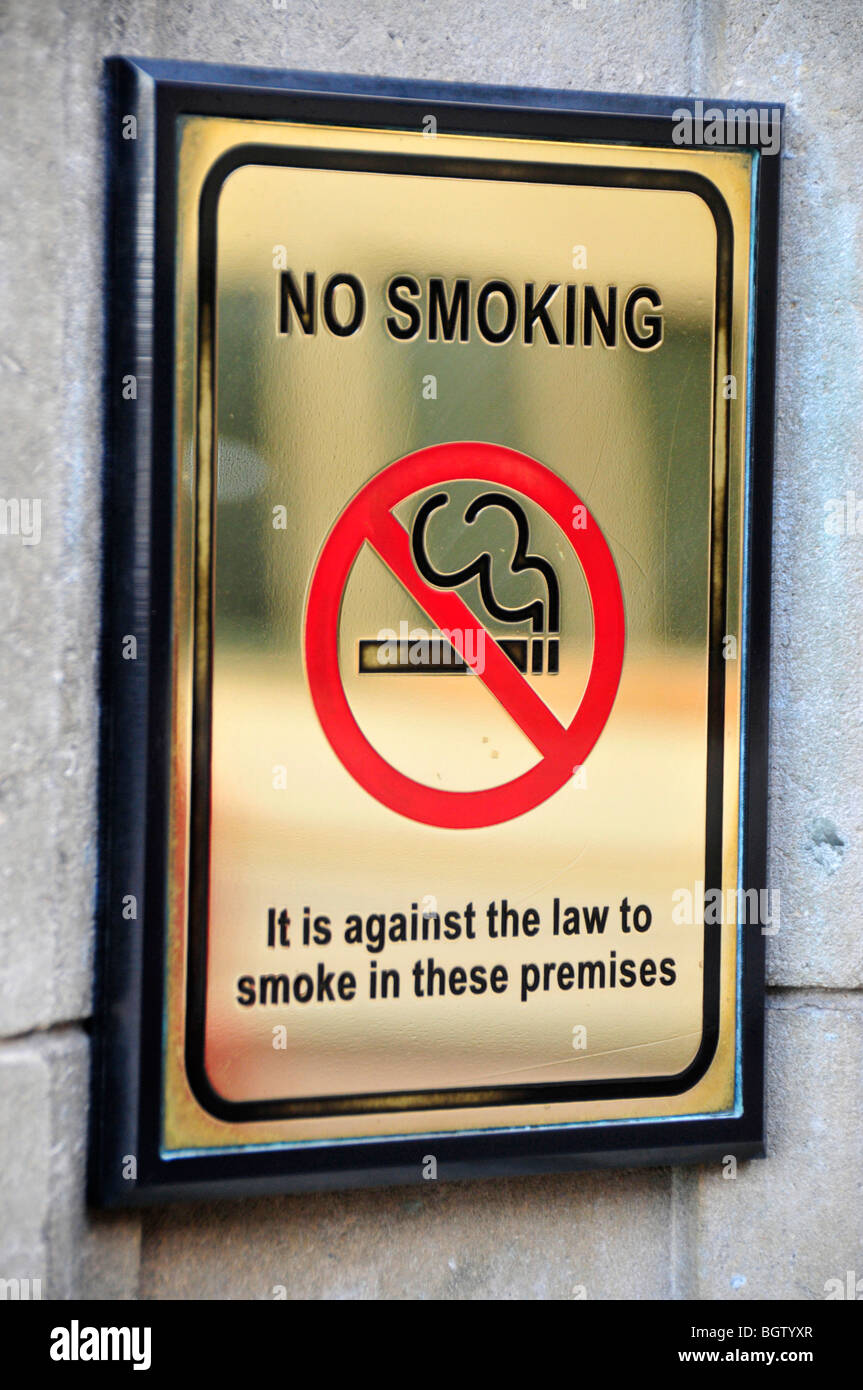 Sign 'No Smoking' in a pub, smoking ban, London, England, United Kingdom, Europe Stock Photo