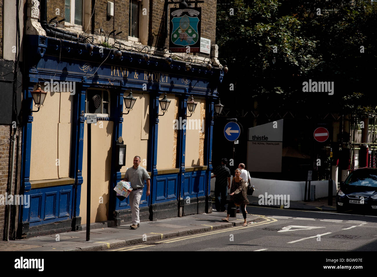Closed down pub hires stock photography and images Alamy