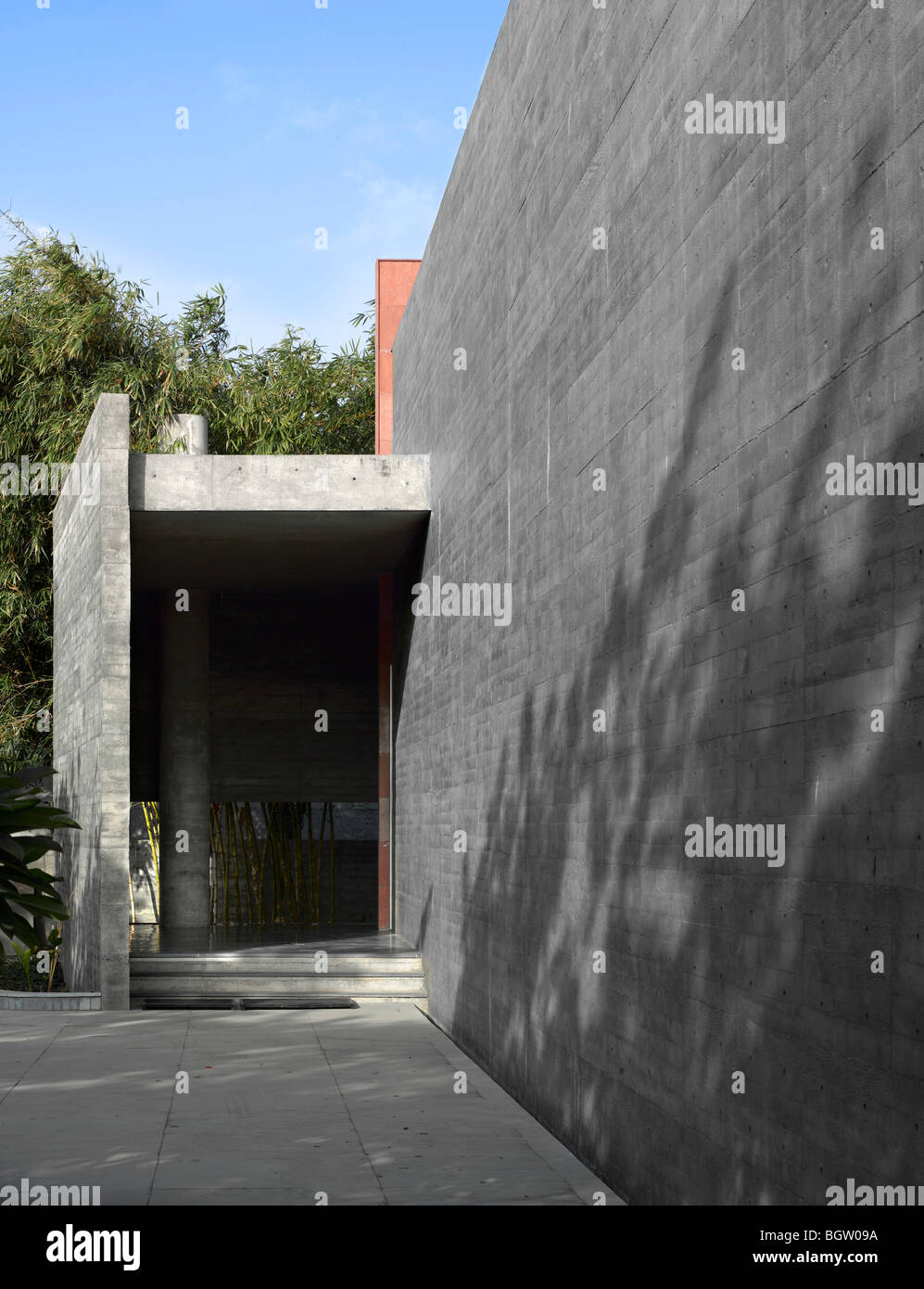 PARAG SHAH RESIDENCE, SURAT, INDIA, MATHAROO ASSOCIATES Stock Photo - Alamy