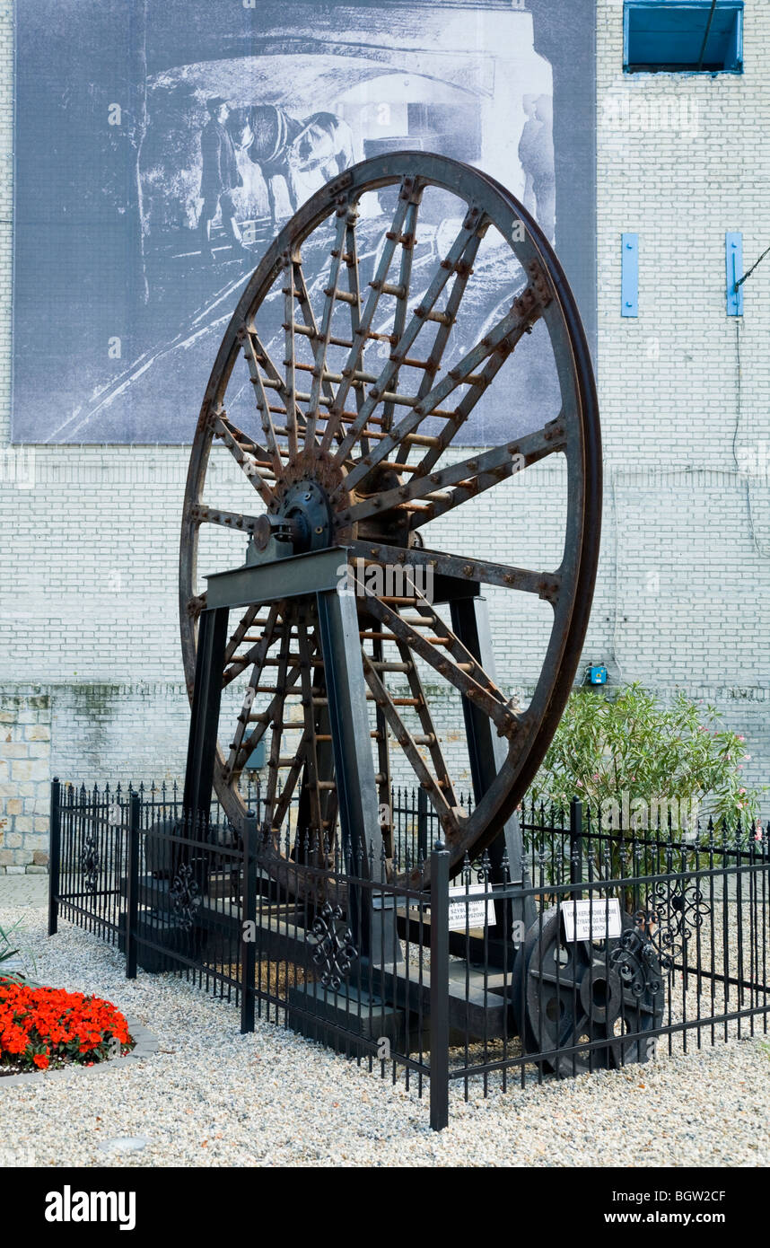 Mine head / headgear wheel on display at the Guido coal mine museum.  Zabrze, Silesia. Poland Stock Photo - Alamy