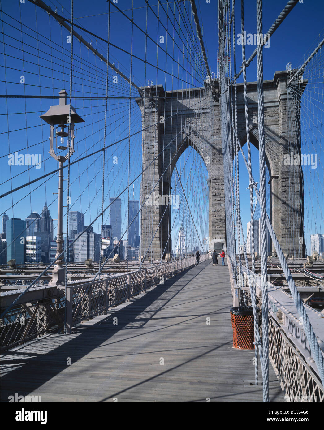 new york city view skyline brooklyn bridge Stock Photo - Alamy