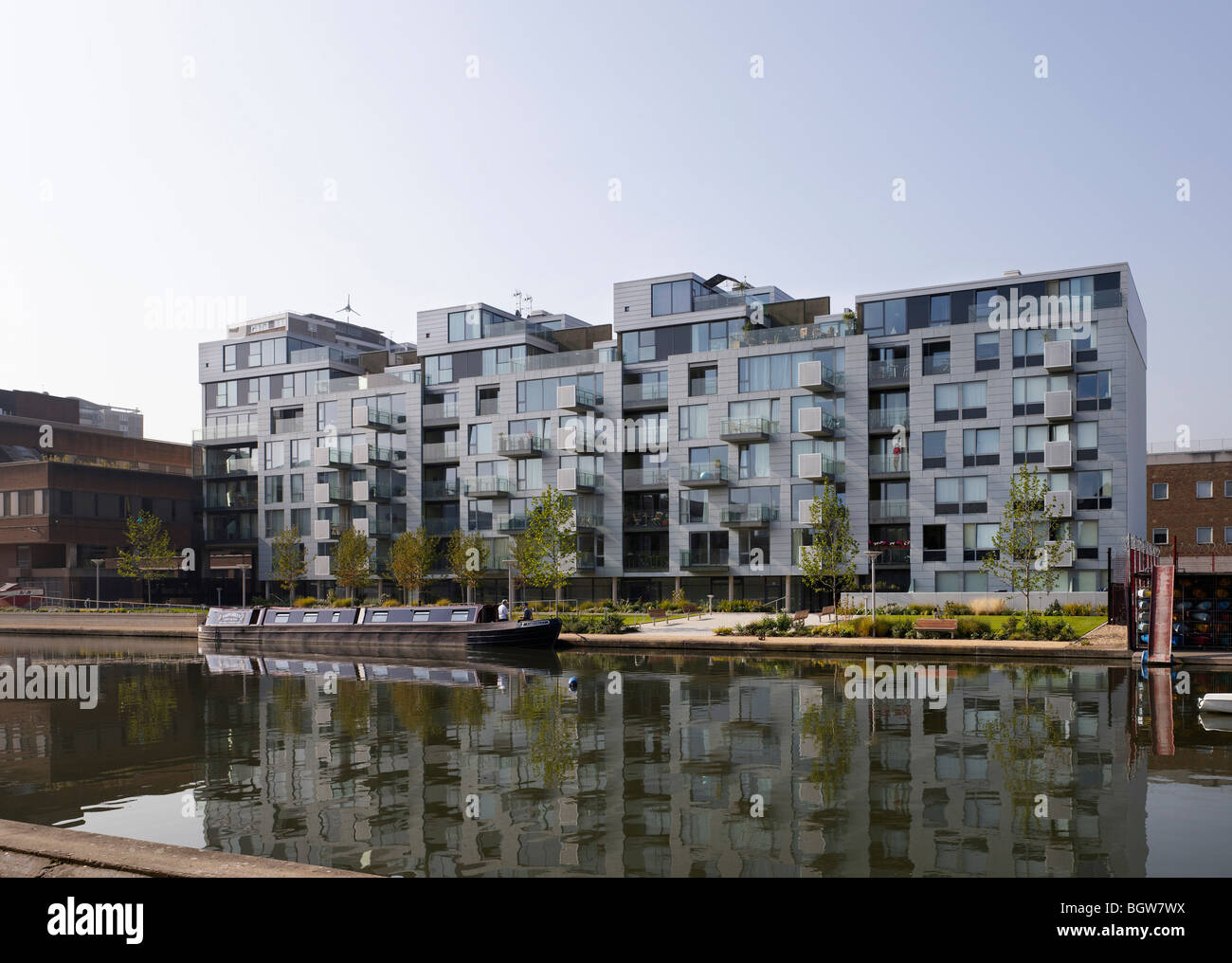 angel waterside flats view with canal Stock Photo Alamy