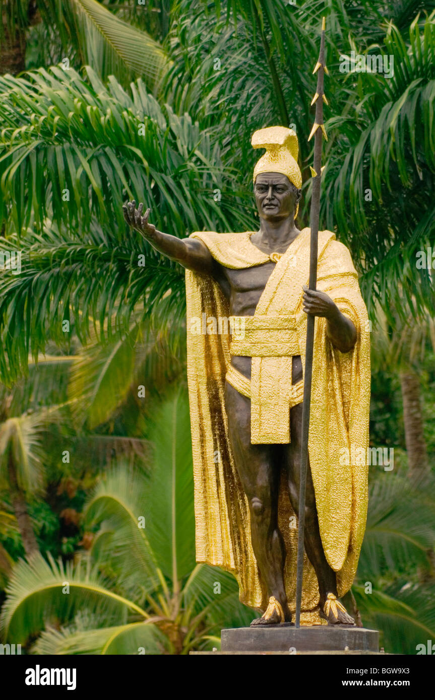 Statue of King Kamehameha I in Wailoa State Park, Hilo, Island of