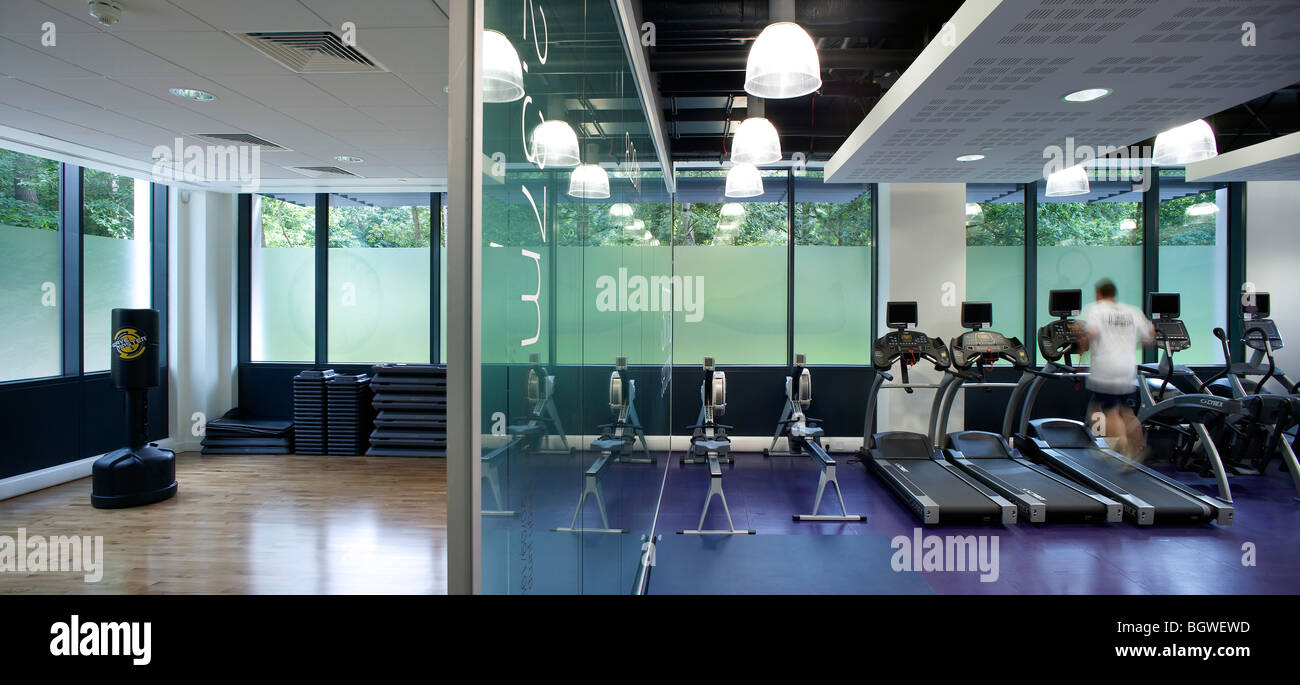 JOHNSON & JOHNSON MEDICAL LTD, WOKINGHAM, UNITED KINGDOM, TP Stock Photo Alamy