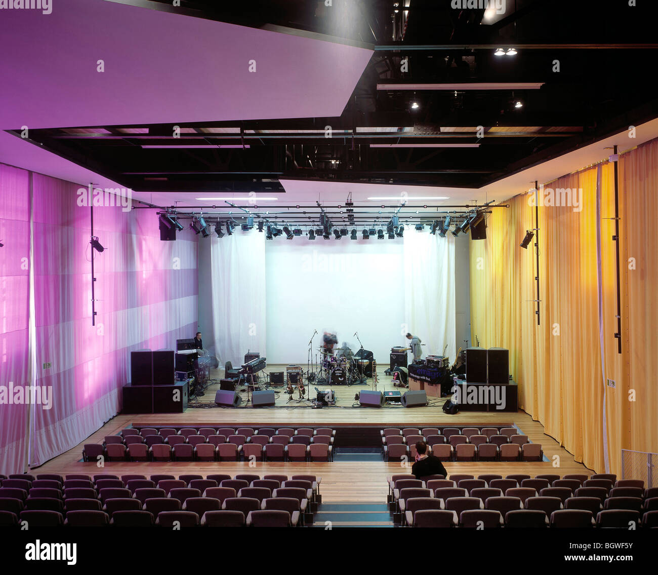 MICK JAGGER CENTRE, DARTFORD, UNITED KINGDOM, TIM RONALDS ARCHITECTS