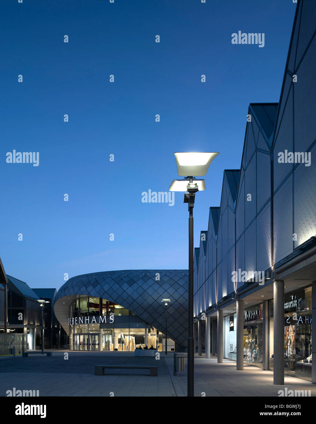 THE ARC SHOPPING CENTRE, BURY ST EDMUNDS, UNITED KINGDOM, VERETEC WITH MICHAEL HOPKINS Stock Photo