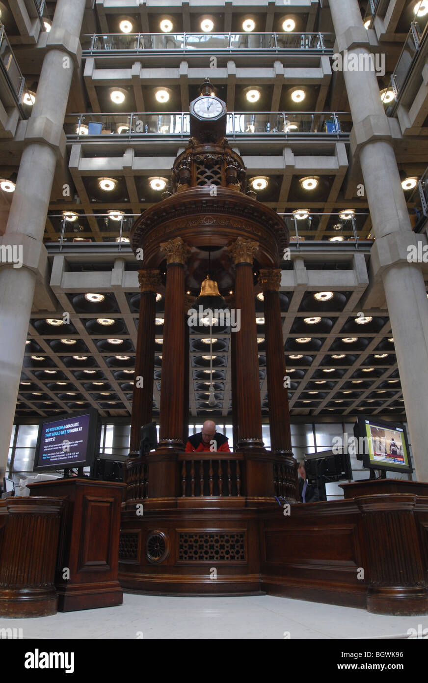 LLoyds of London interior, and Lutine Bell Stock Photo 27608818 Alamy