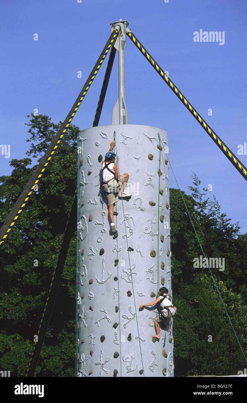 Vertical climbing wall hi-res stock photography and images - Alamy