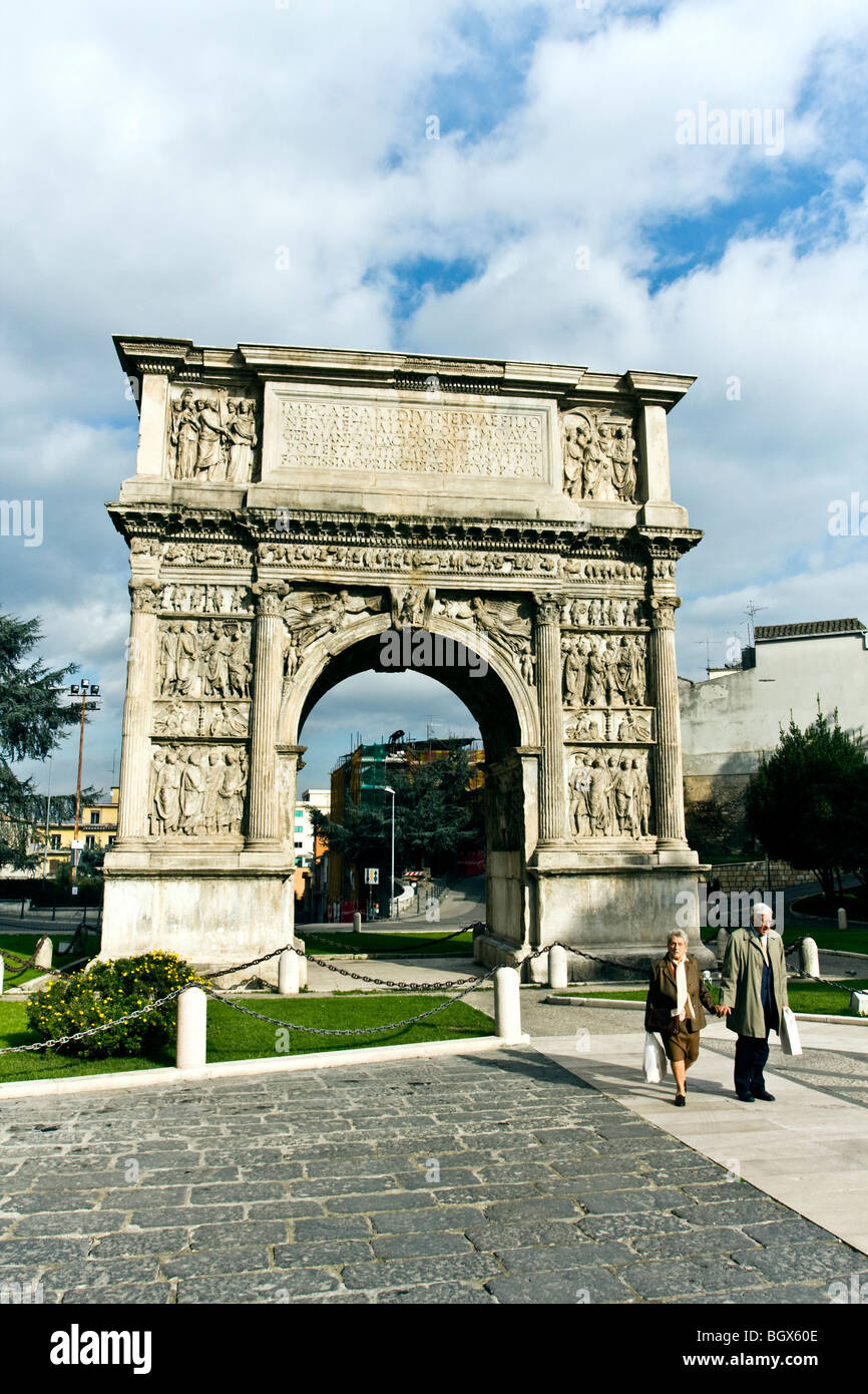 Triumphal Arch of Trajan, 114-117 a.C. Roman Buildings, Benevento, Campania, South of Italy, Europe Stock Photo