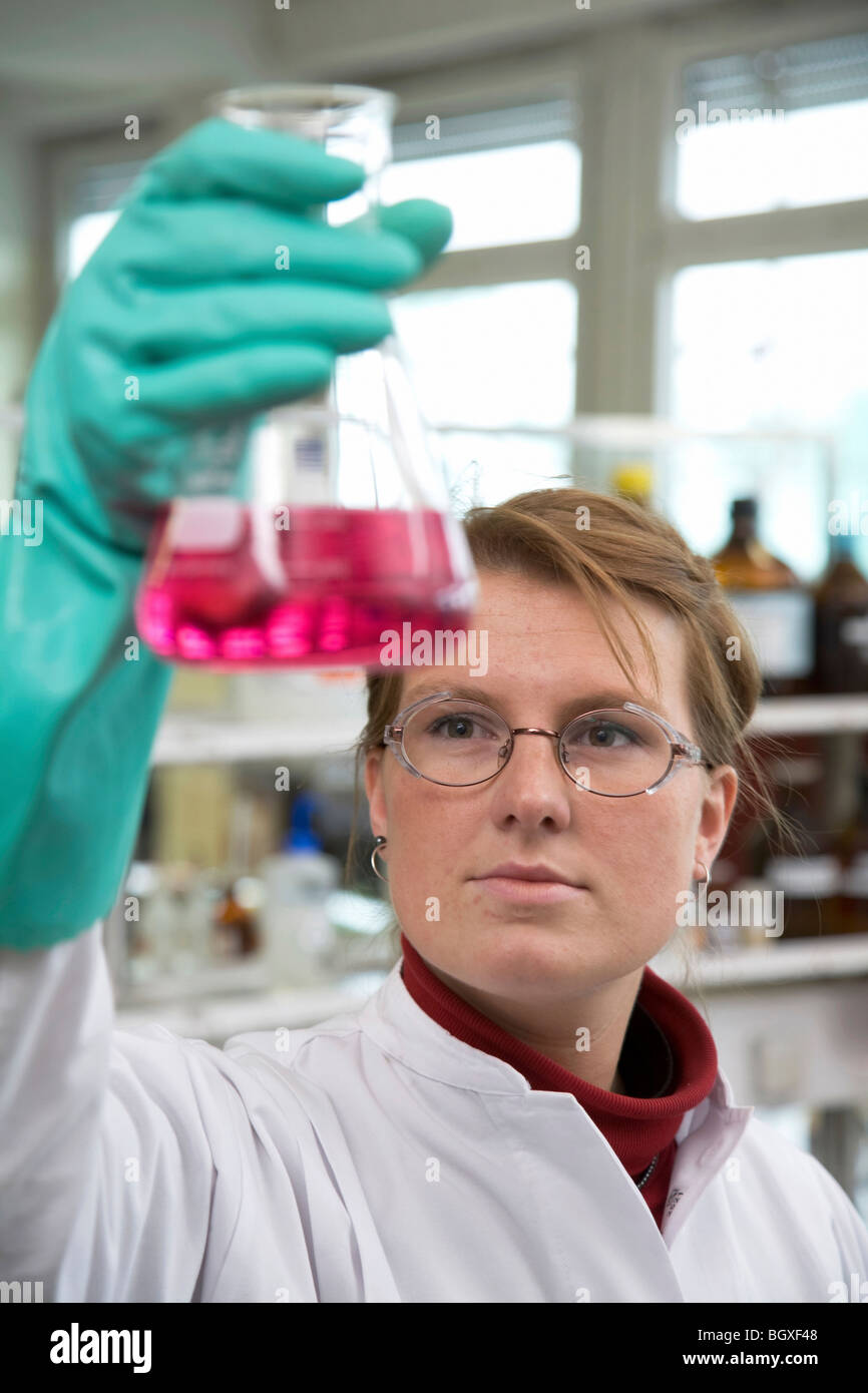 Apprentice laboratory assistant working at Evonik AG, Marl, Germany Stock Photo