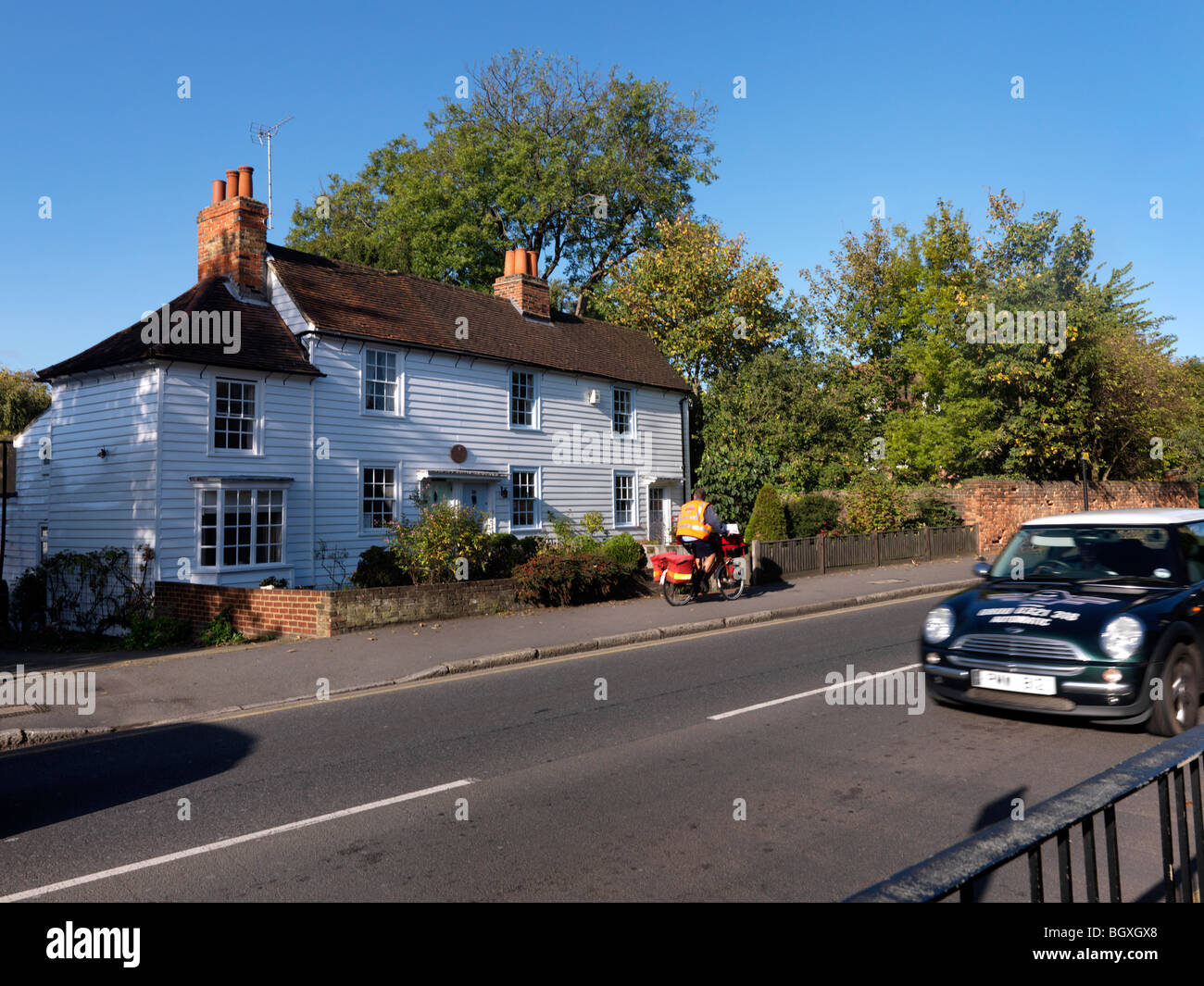 White Weatherboarded Tudor Houses Cheam Surrey England Stock Photo Alamy