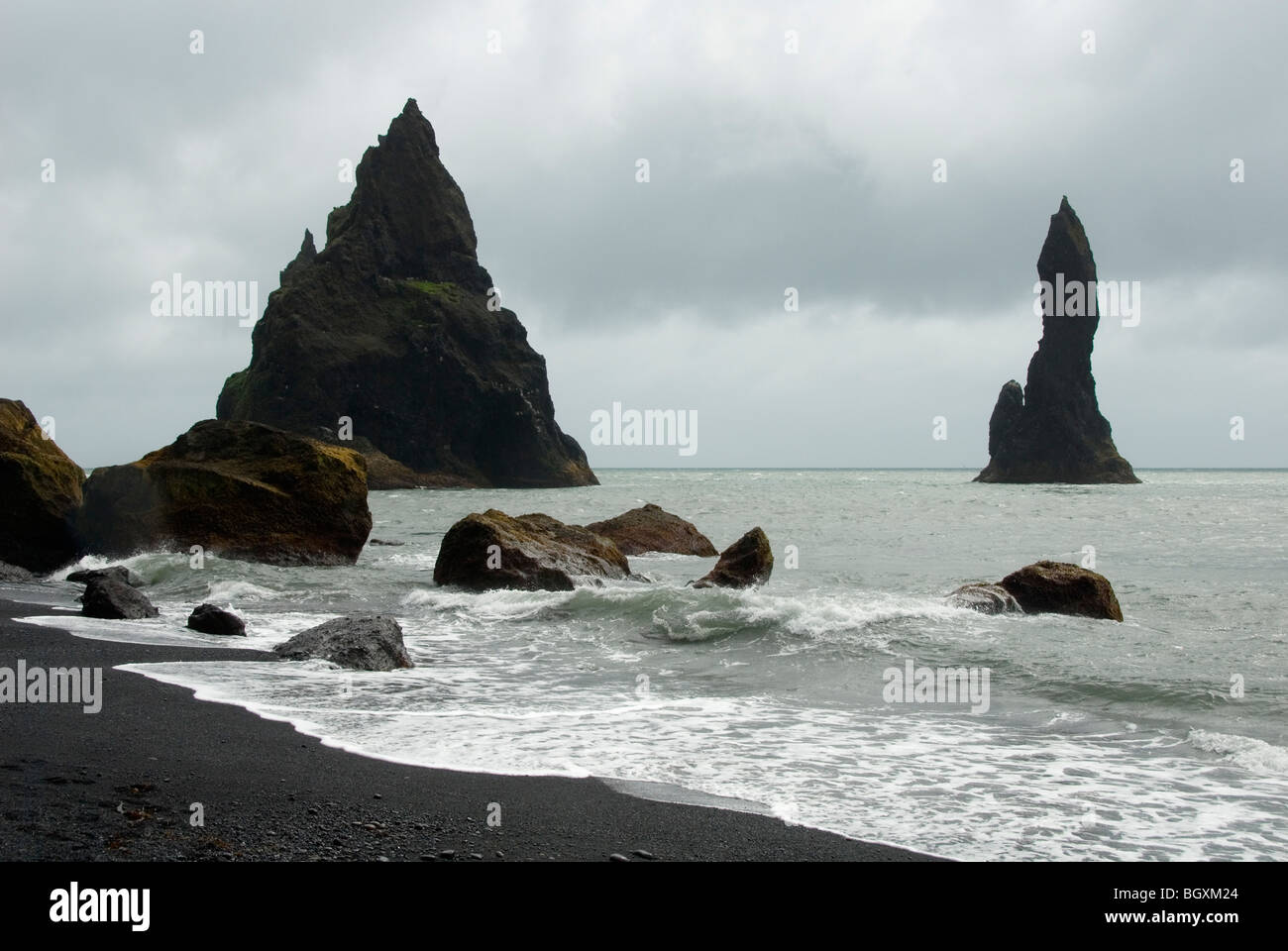 Quebec Rocks On Beach Rocks on the beach Stock Photo - Alamy
