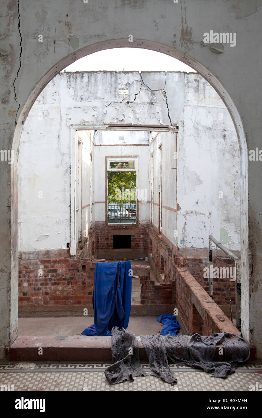 Abandoned building in Maputo, Mozambique, East Africa Stock Photo - Alamy