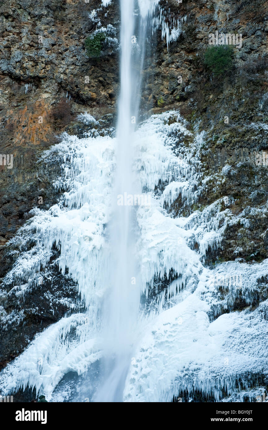 Multnomah Falls Frozen High Resolution Stock Photography and Images - Alamy