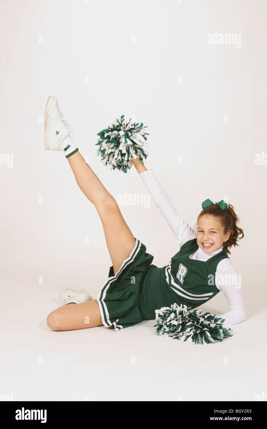 Share 62+ cheerleading pictures poses latest