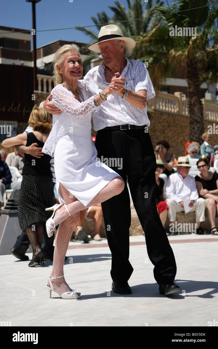 Old couple dancing tango hires stock photography and images Alamy