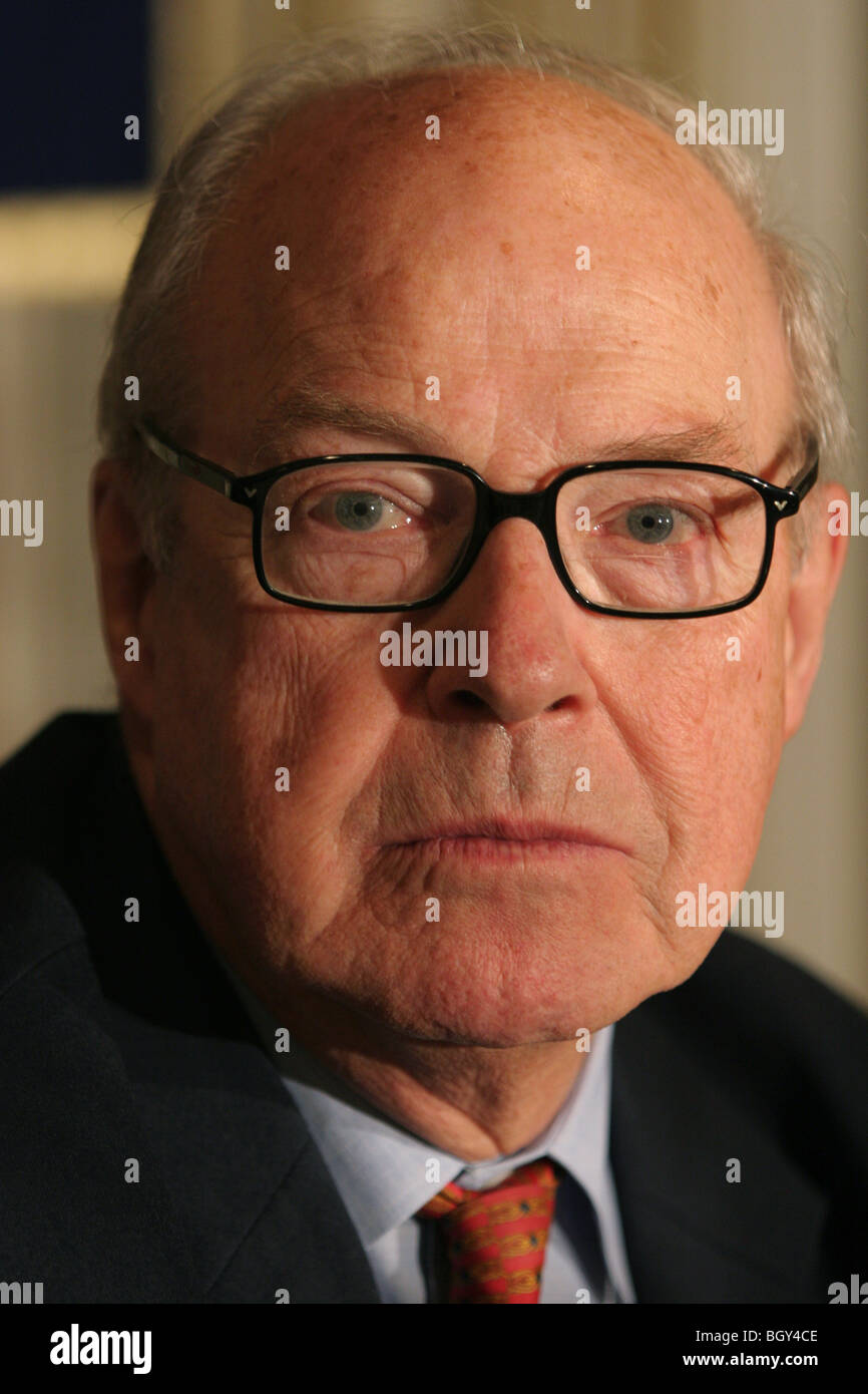 Dr. Hans Blix, Chairman of the Weapons of Mass Destruction Commission Stock Photo