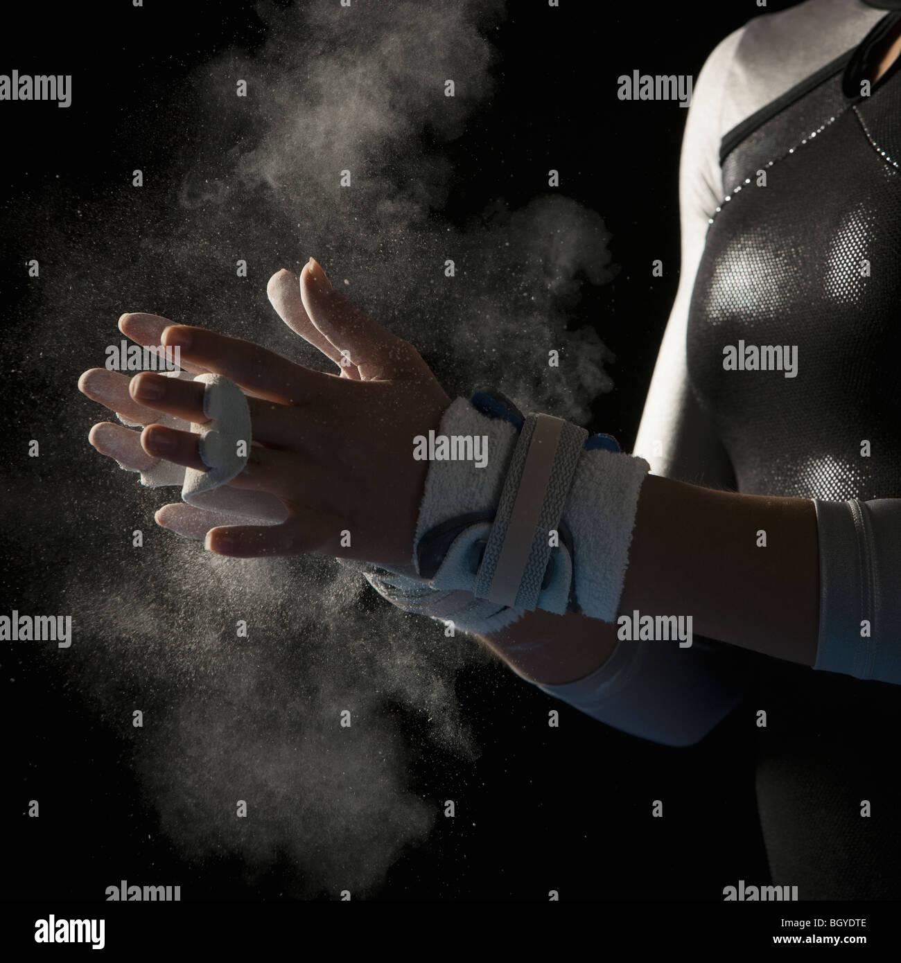 Gymnast hands chalk hires stock photography and images Alamy