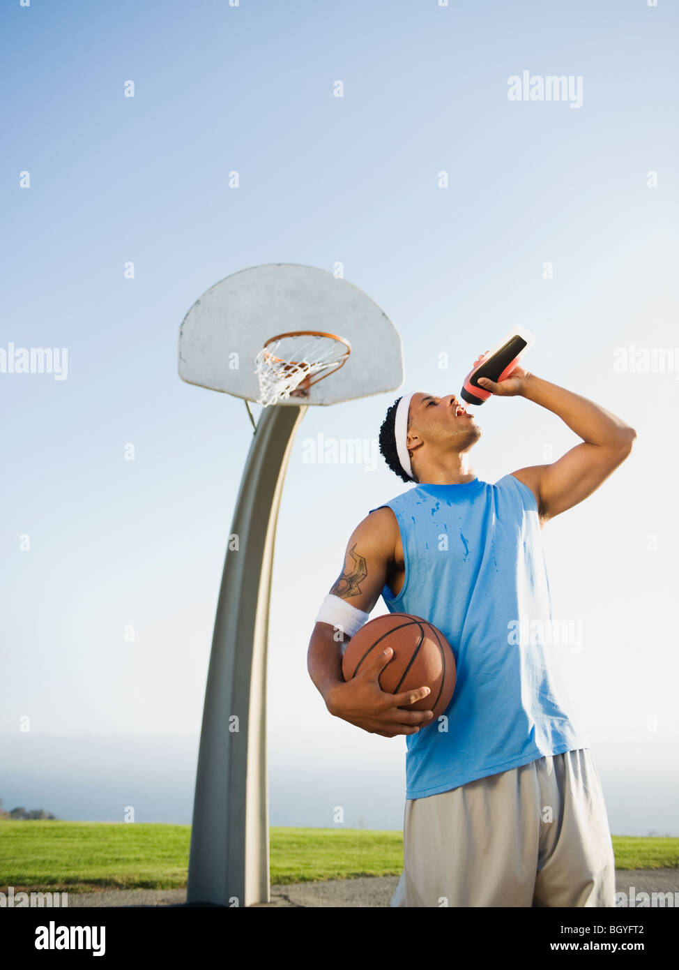 Basketball player drinking water hires stock photography and images