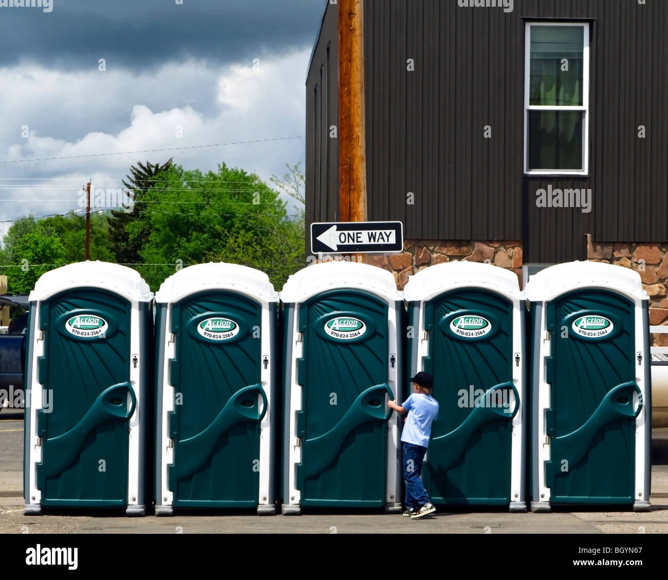 Toiletsfive hires stock photography and images Alamy